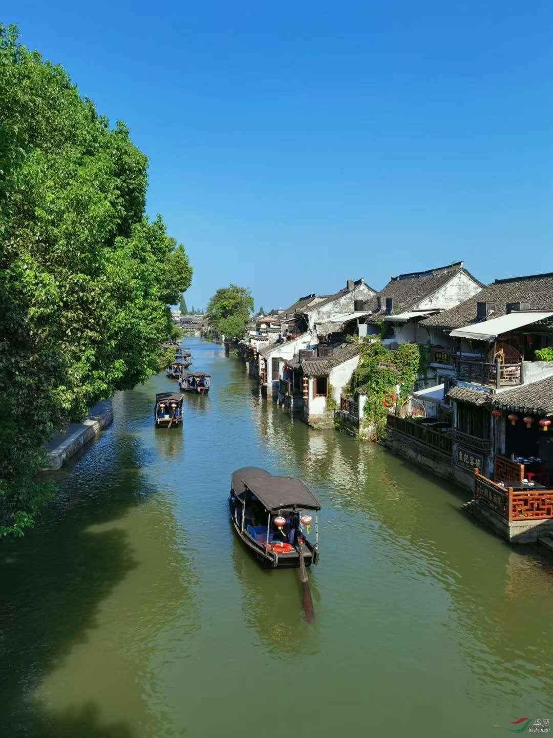 用人单位变更工作地点需要与劳动者协商一致吗？